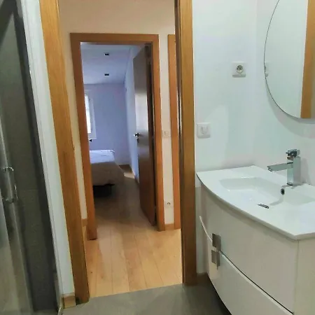 3 Pièces Avec Wi-fi à Cauterets, Proche Des Thermes - Fr-1-234-144 *