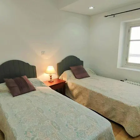 3 Pieces Avec Wifi A Cauterets, Proche Thermes Et Telecabine - Fr-1-234-144 *