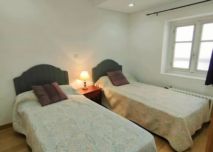 3 Pieces Avec Wifi A Cauterets, Proche Thermes Et Telecabine - Fr-1-234-144 *